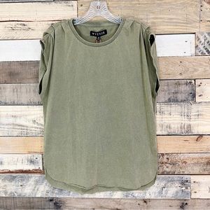 Venor Hunting Inspired Rambler Tee in Smokey Olive NWT Size Medium